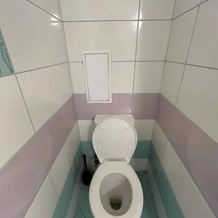 Apartment уютен тристаен апаратамент,намиращ се на тиха и спокойна улица Sofia