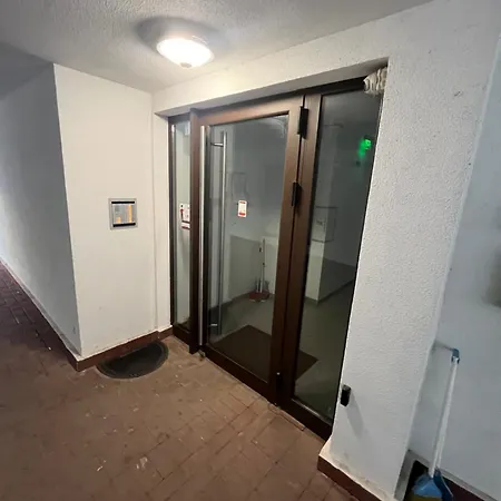 Apartment уютен тристаен апаратамент,намиращ се на тиха и спокойна улица