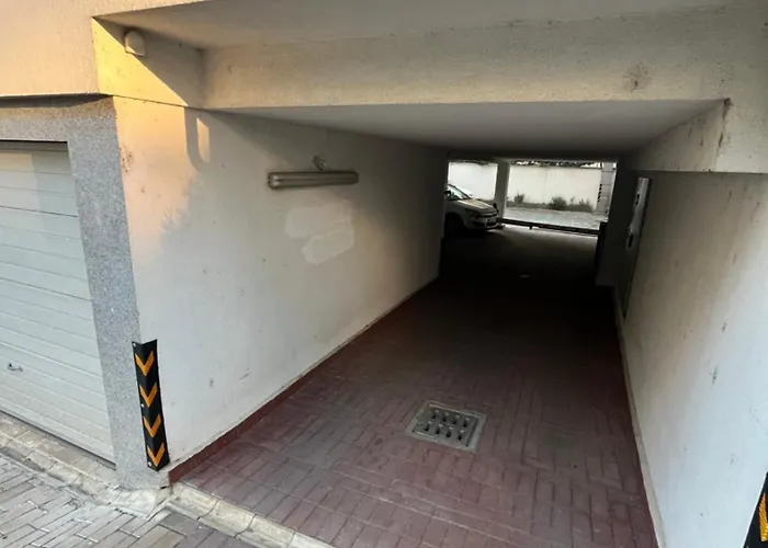 уютен тристаен апаратамент,намиращ се на тиха и спокойна улица アパート