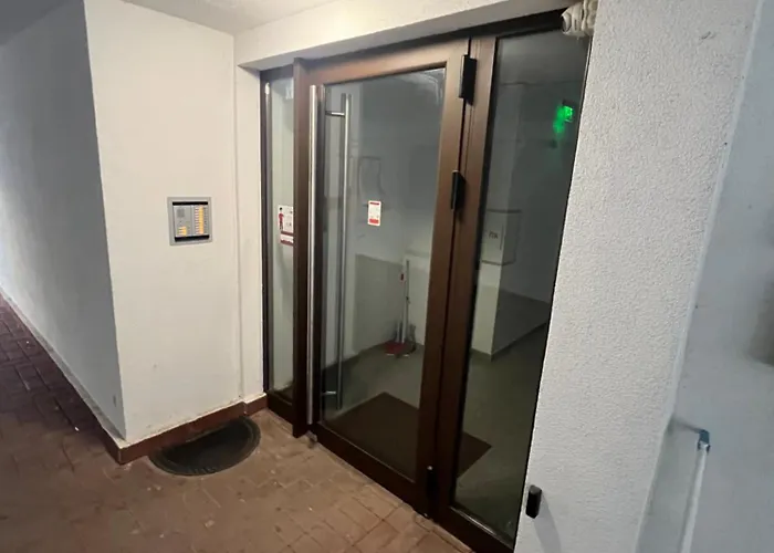 アパート уютен тристаен апаратамент,намиращ се на тиха и спокойна улица